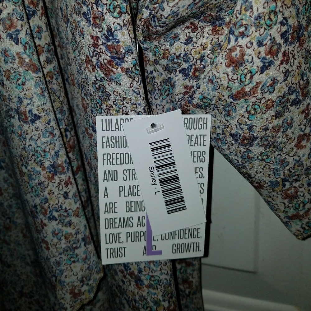 BNWT LuLaRoe Shirley Kimono - Picture 2 of 5